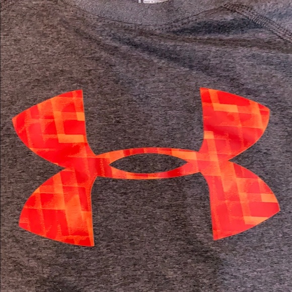 Boys Under Armor T shirt - Picture 3 of 3